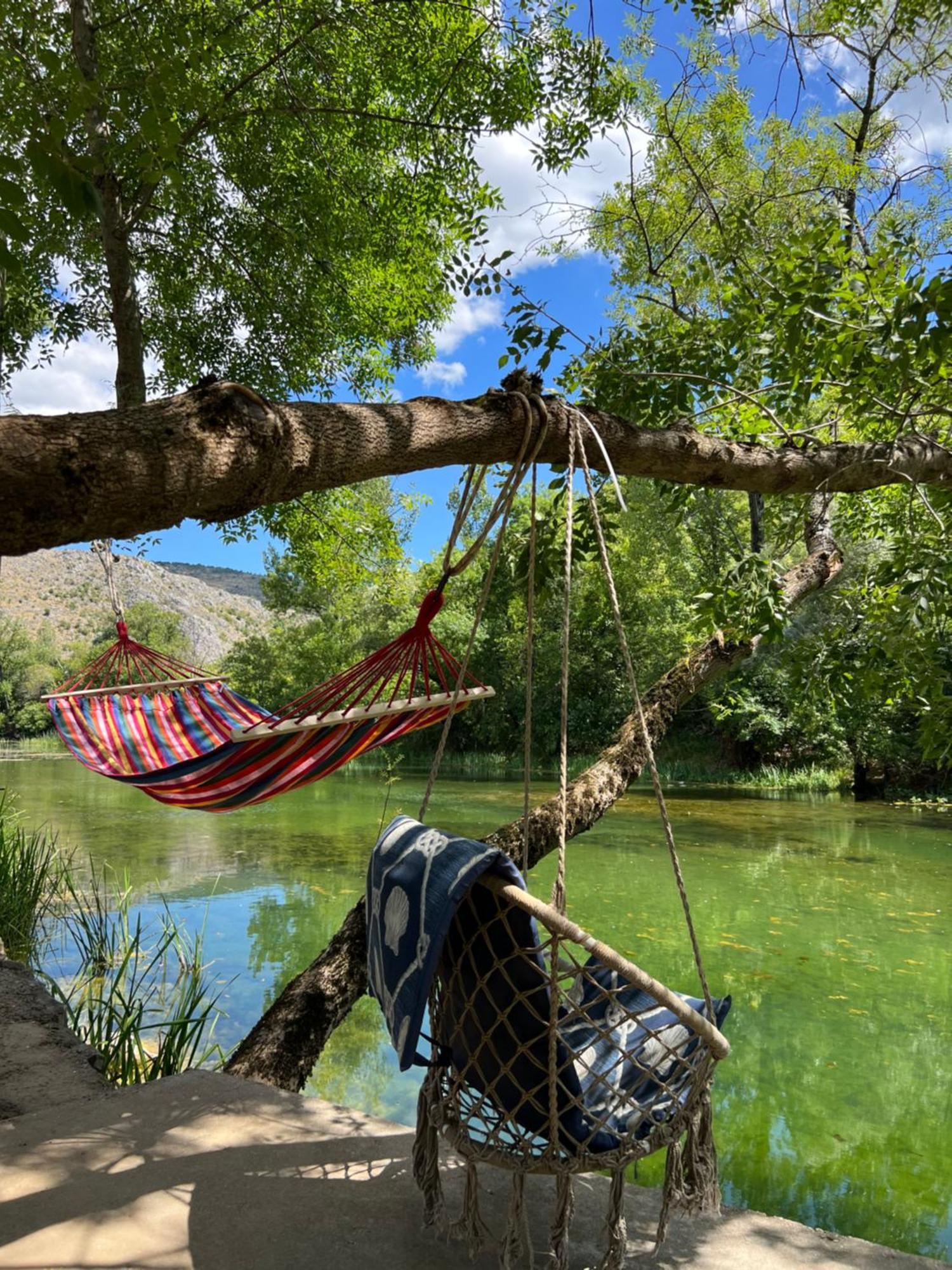 블라카예 House On The River 빌라 외부 사진